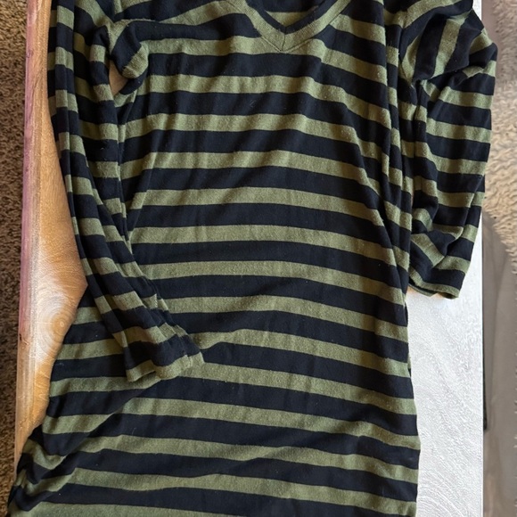 Michael Stars Striped v neck dress with ruching size large - Picture 2 of 3